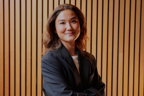 Caroline-Louise_1200X800