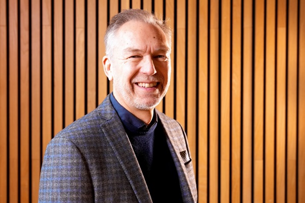 Carsten-Olesen_1200x800