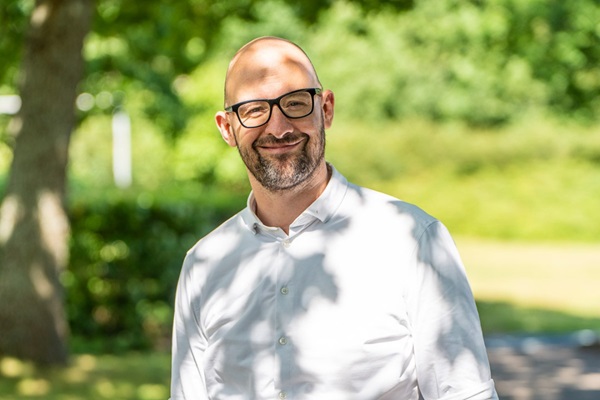 HenrikHoejstroem_1200x800